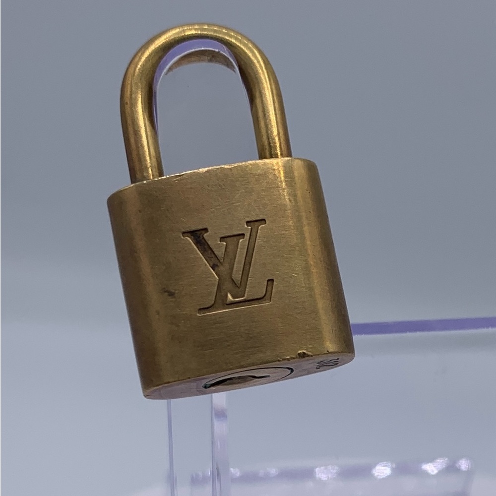 Louis Vuitton Lock Only #312 No Key